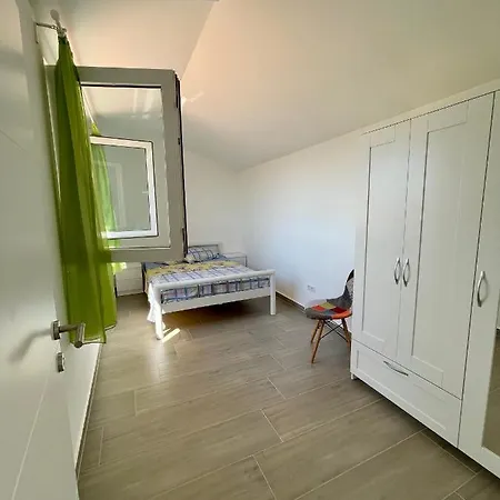 Mare I Ive Apartment