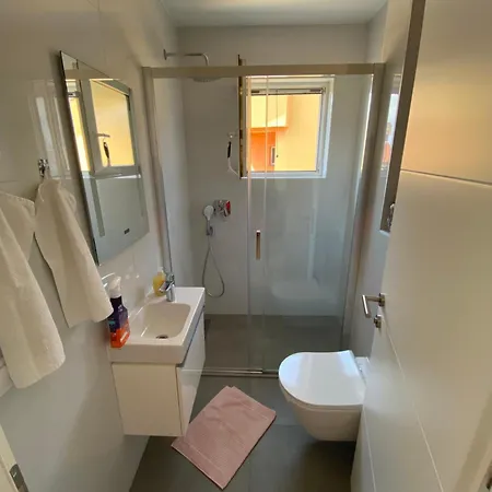 Apartament Mare I Ive *